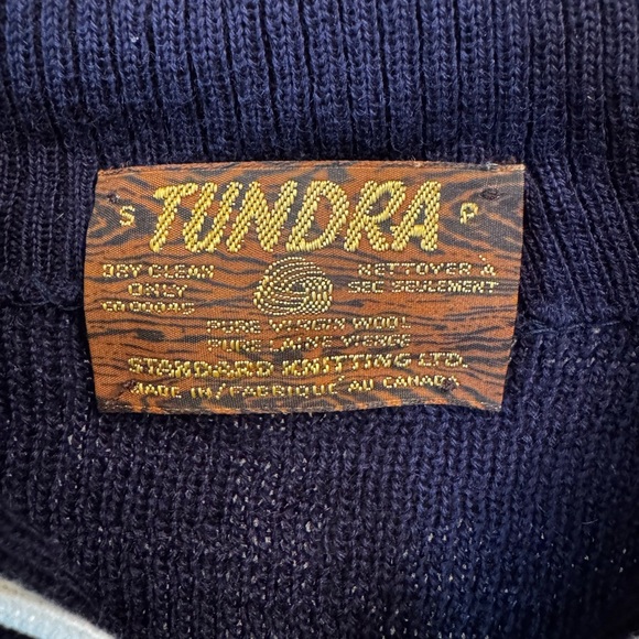 Vintage Tundra sweater - Picture 4 of 4
